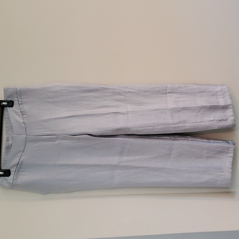 New Chico's Traveler Size 0.5P US Size 6P Platinum Silver Welt Pocket Pant